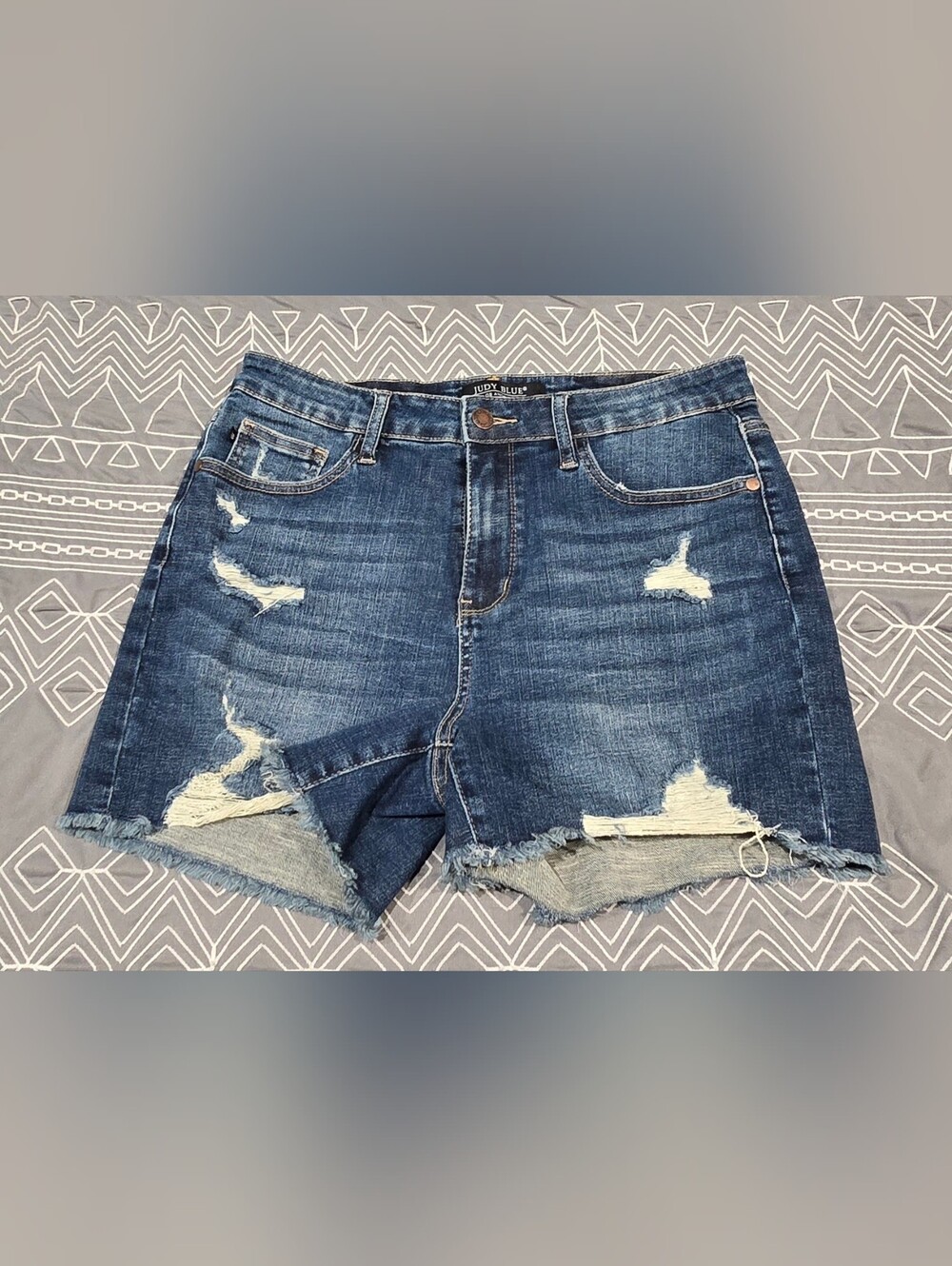 Judy Blue High Waisted Distressed Cutoff Shorts Size Large